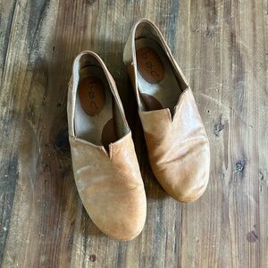 b.o.c Tan Leather Slip-On Flat Shoes, size 8.5